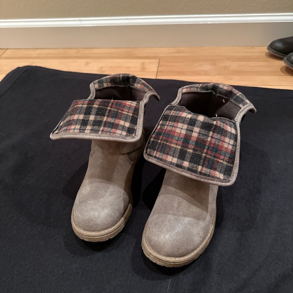 Booties - Picture 2 of 3